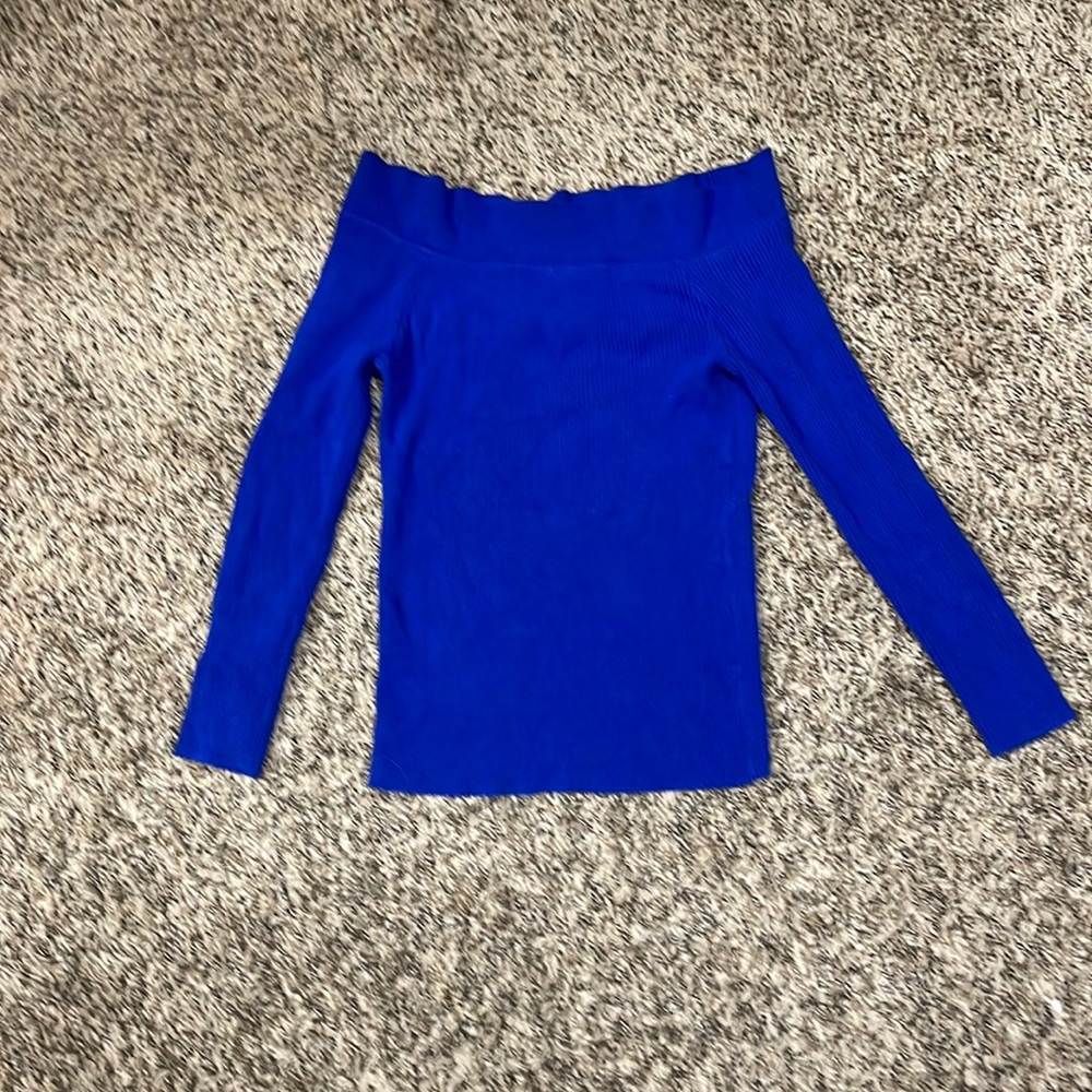 Bebe off shoulder